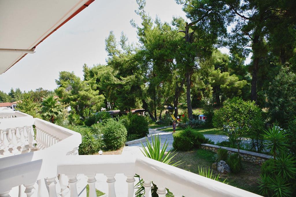 Chrouso Apartments Paliouri Esterno foto